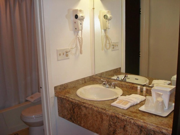 GuestLodge image 20